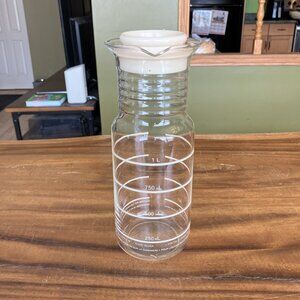 Vintage Pyrex Glass Carafe Pitcher USA 1.5 quart / 1.5L Mid Century Retro W/Lid